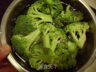 Broccoli in Oyster Sauce recipe