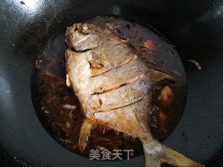 Braised Golden Pomfret recipe