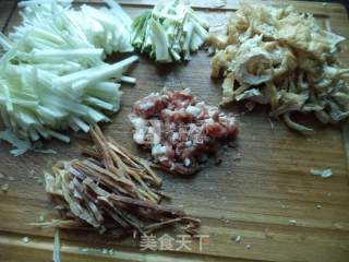 Squid and Cabbage Shredded Pork recipe