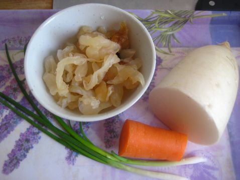 Shredded Radish Mixed with Jellyfish recipe