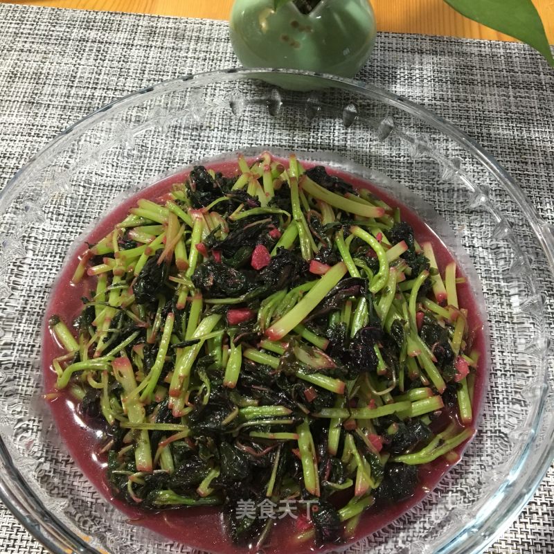 Stir-fried Red Amaranth with Minced Garlic recipe