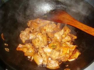 Stewed Pork with Tea Tree Mushroom recipe