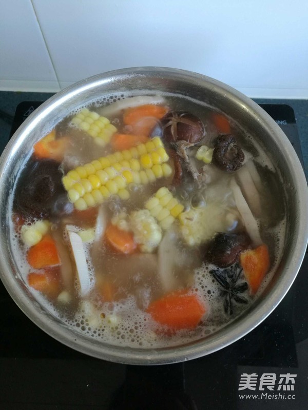 Pork Ribs and Lotus Root Soup recipe