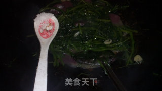 Spring Delicacy~~~~purple Sweet Potato Rice Cake Stir-fried Water Spinach recipe