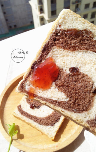 #四节 Baking Competition And是爱吃节# Whole Wheat Cocoa Two-color Toast recipe