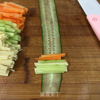 Cold Cucumber Rolls recipe