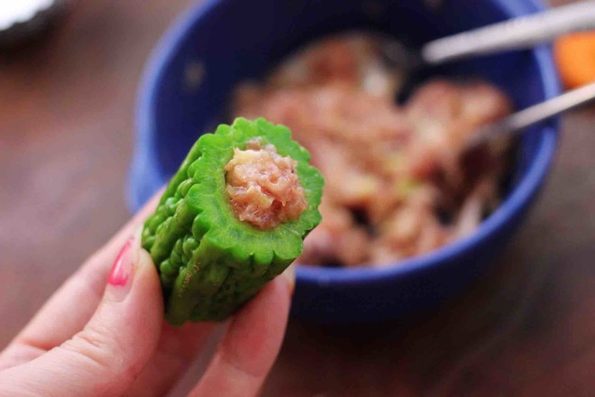 Stuffed Bitter Gourd with Shrimp and Meat recipe