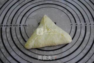 #aca烤明星大赛#corn Triangle Ou Bao recipe