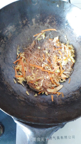 Stir-fried Vermicelli with Cabbage recipe