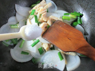 Stir-fried Radish with Tripe recipe