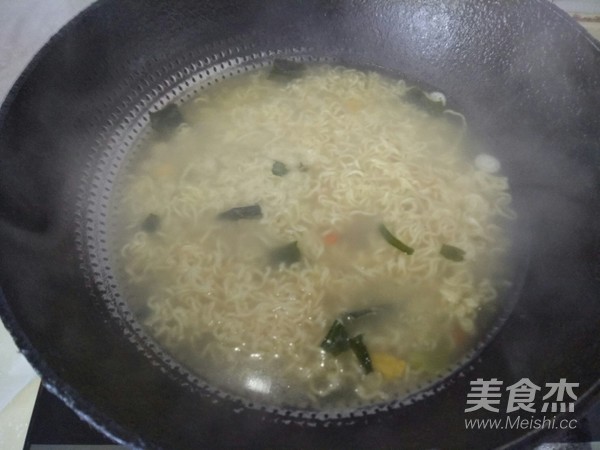 Instant Noodles with Pork Floss and Kimchi recipe