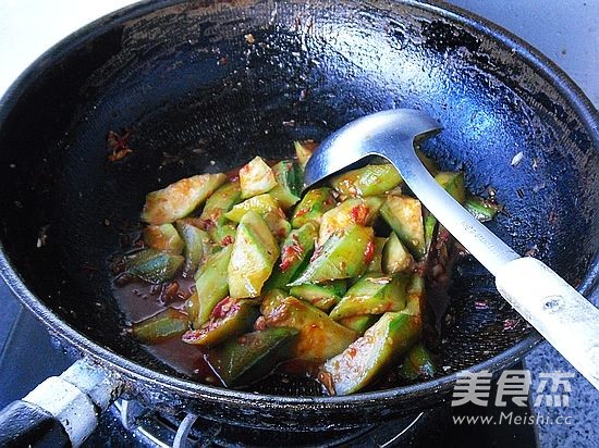 Spicy Stir-fried Loofah recipe