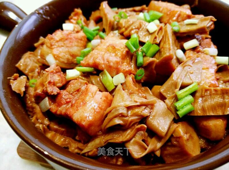 Southern Braised Pork with Bamboo Shoots recipe