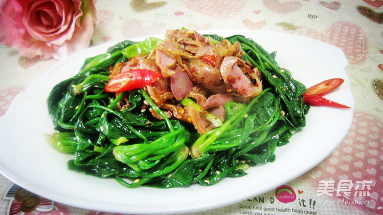 Spinach with Chicken Gizzards recipe