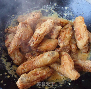 Baked Chicken Wings with Salted Duck Egg recipe