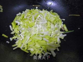 Stir-fried Shredded Pork with Chives recipe