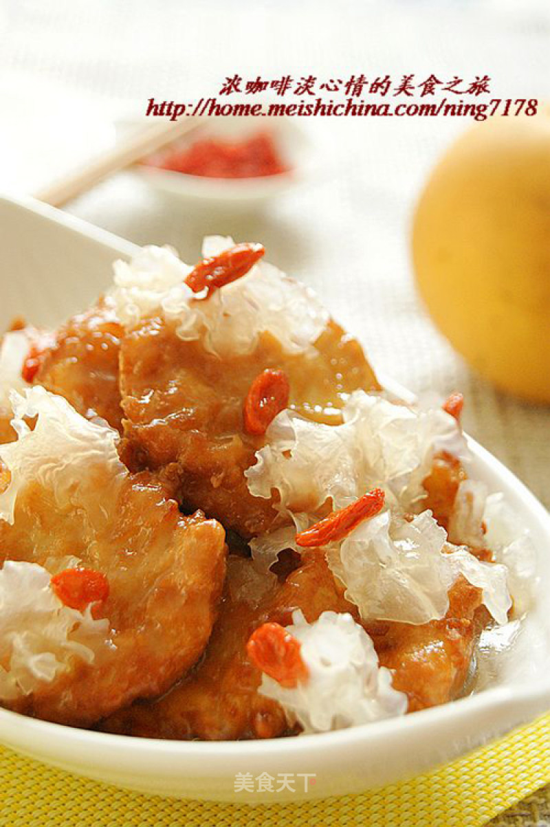 【winter Healthy Vegetables】—snow Ear Pear Cake with Sugar Sauce recipe