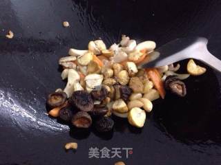 Sea Cucumber and Chestnut Pot recipe