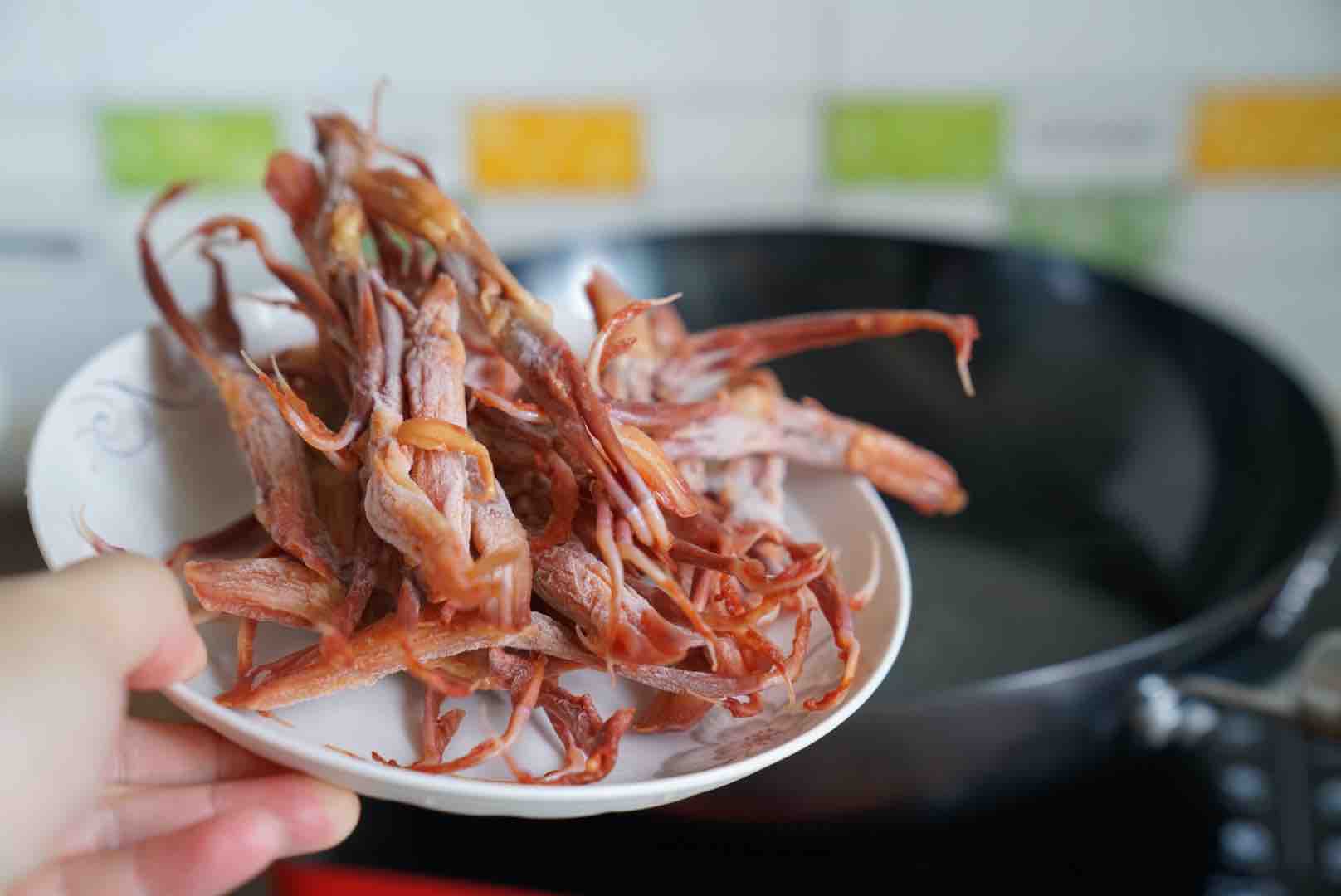 Braised Duck Tongue with Scallions recipe