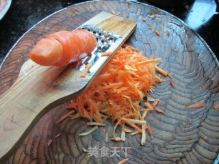 Garlic and Shredded Carrots recipe