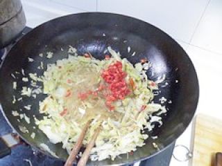 Stir-fried Vermicelli with Cabbage recipe