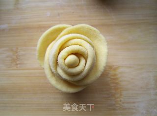 Corn Rose Buns recipe