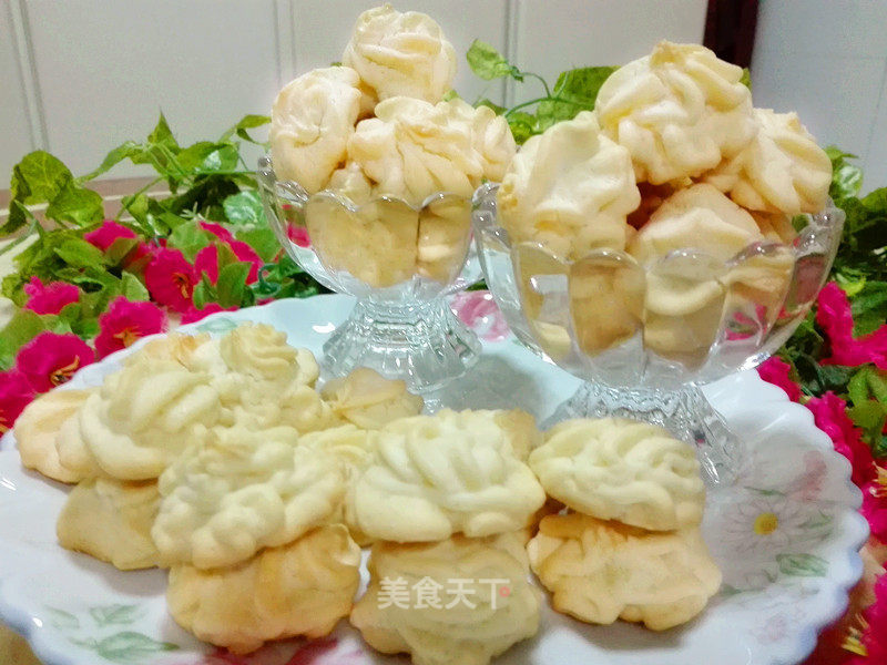 Coconut Fragrant Flower Cookies (vegetable Oil Version) recipe