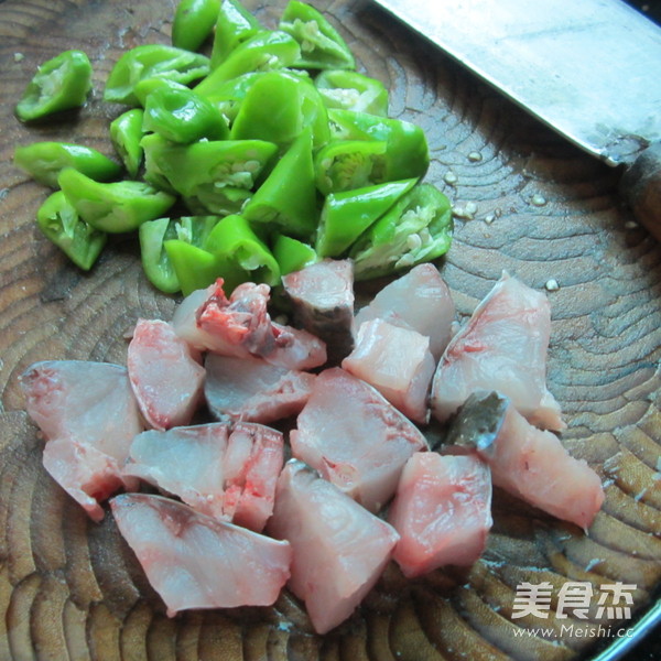 Green Pepper Diced Fish recipe