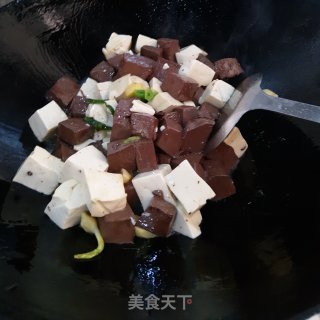 Duck Blood Roasted Tofu recipe