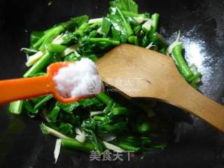 Stir-fried Rapeseed with Winter Bamboo Shoots recipe