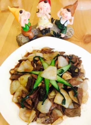 Stir-fried Pork Liver with Onion recipe