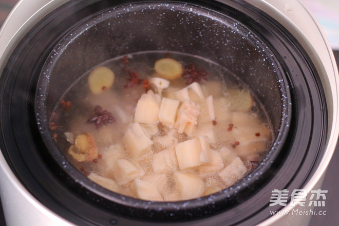 Lotus Root Pork Ribs Soup recipe