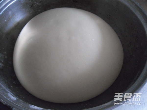 Goji Berry Honey Buns recipe