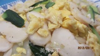 Scrambled Eggs with Water Chestnuts recipe