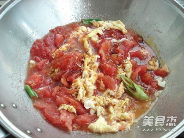 Tomato and Egg Noodles recipe