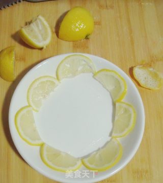 Two Kinds of Raw Materials are Simply Seasoned to Bring A Distinctive Sweet and Sour Taste-----lime-flavored Radish Shreds recipe