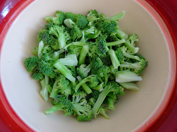 Broccoli with Sweet Potato Powder recipe
