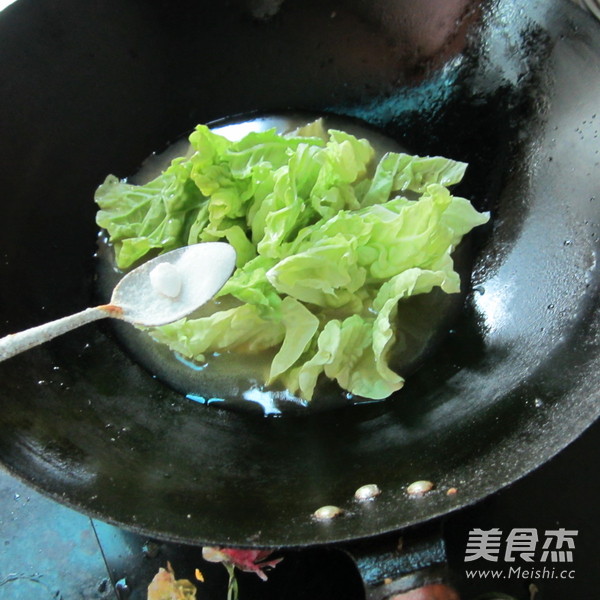 Boiled Cabbage Powder in Broth recipe