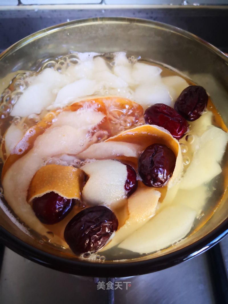#秋季令正当食#——pear Soup with Rock Sugar and Red Dates recipe