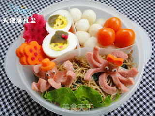 You're My Friend-octopus Fried Noodle Bento recipe