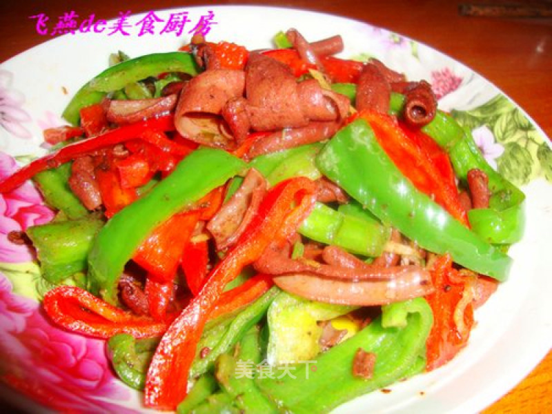 Stir-fried Duck Intestines with Green and Red Pepper recipe