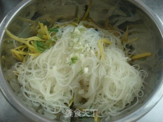 Carrots Mixed with Vermicelli recipe
