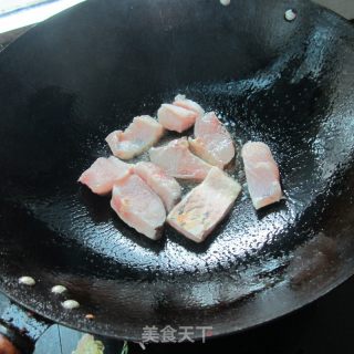Boiled Fish with Celery and Onions recipe