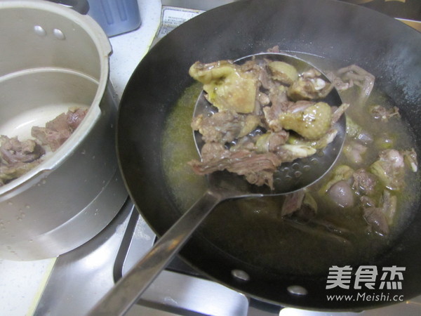 Roasted Wild Duck with Mushrooms and Bean Curd recipe