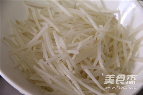 Hot and Sour Bean Sprouts Soba Noodles recipe