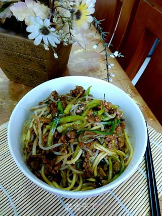 Cold Noodles with Mushroom Meat Sauce recipe