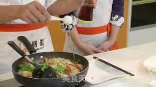 Stir-fried Vermicelli with Sprouts recipe