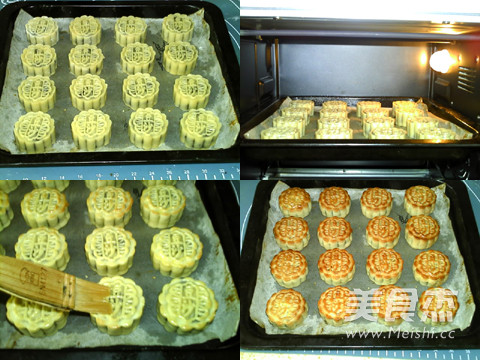 Honey Mung Bean Paste Mooncakes recipe