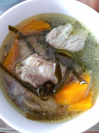 Seaweed Carrot Rib Soup