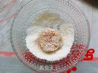 Coconut Pumpkin Glutinous Rice Balls recipe